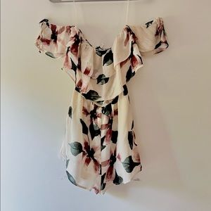 American Eagle Floral Off The Shoulder Romper With Pockets